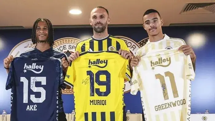 Fenerbahçe UEFA Kadrosunu Güncelledi! 2 Yeni Transfer Listeye Girdi