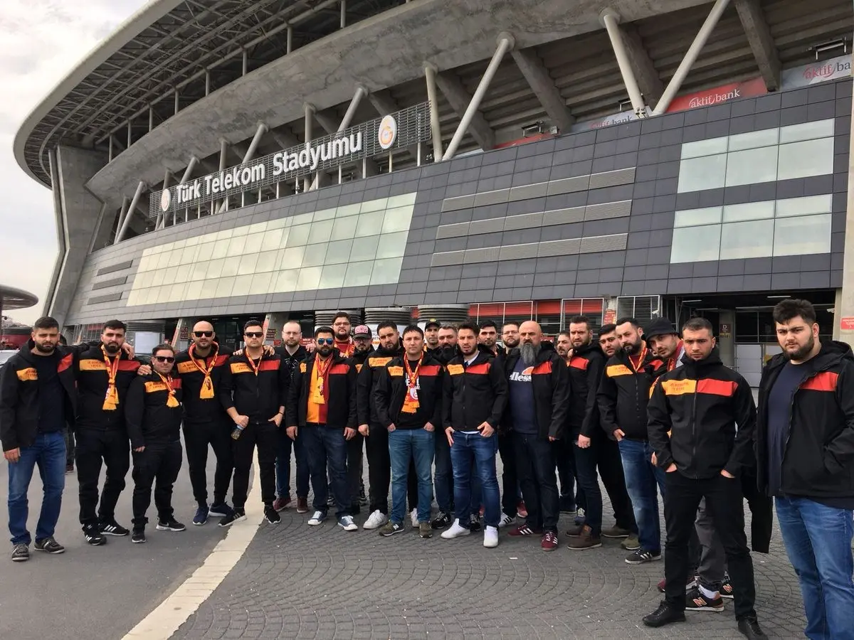 UltrAslan Dağılıyor Mu? UltrAslan Dağılıyor Mu?