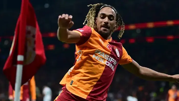 Galatasaray’da Sacha Boey Sürprizi: Yeniden Gündeme Geldi