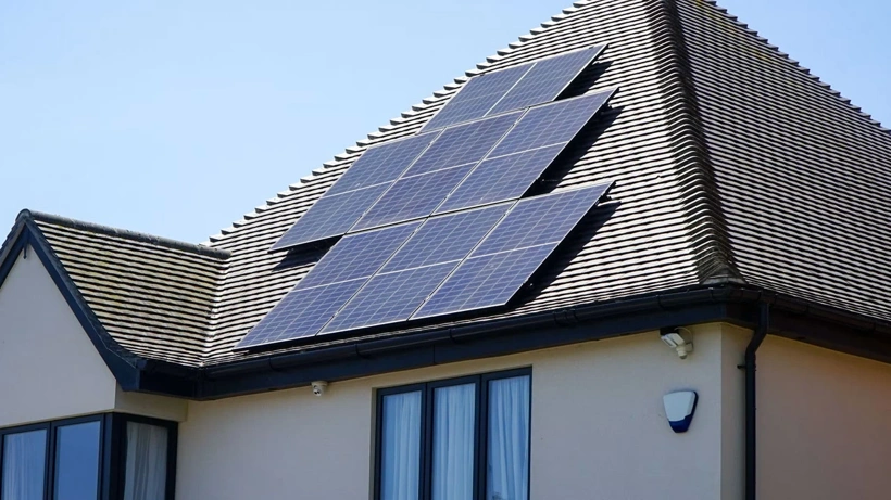Tesla Solar Roof Projesini Bitiriyor: Güneş Enerjisi Kiremitlerine Veda