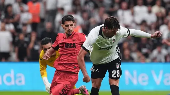 Beşiktaş’tan Çorum FK’ya 6 Gollü Tarife: Vlahovic Derbi Öncesi Sahneye Çıktı Beşiktaş’tan Çorum FK’ya 6 Gollü Tarife: Vlahovic Derbi Öncesi Sahneye Çıktı