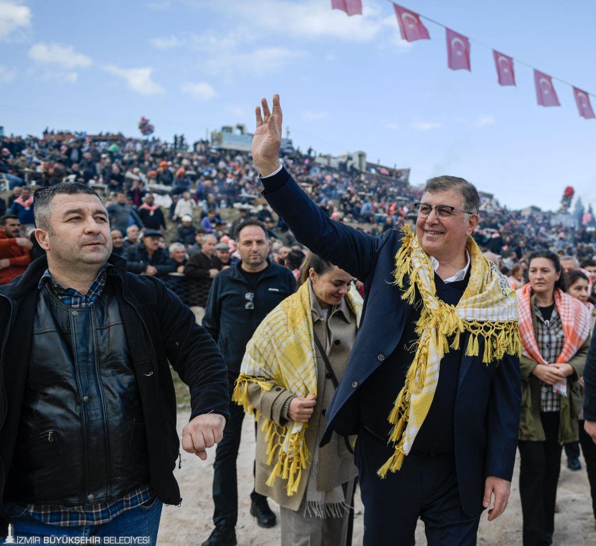 Başkan Tugay: Halkımız neredeyse ben orada olurum Başkan Tugay: Halkımız neredeyse ben orada olurum