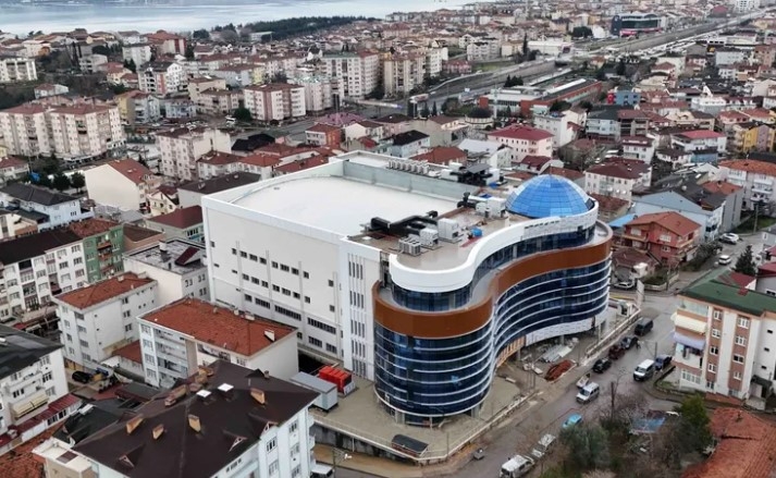 Derince Belediyesi Hizmet Binası Görücüye Çıktı Derince Belediyesi Hizmet Binası Görücüye Çıktı