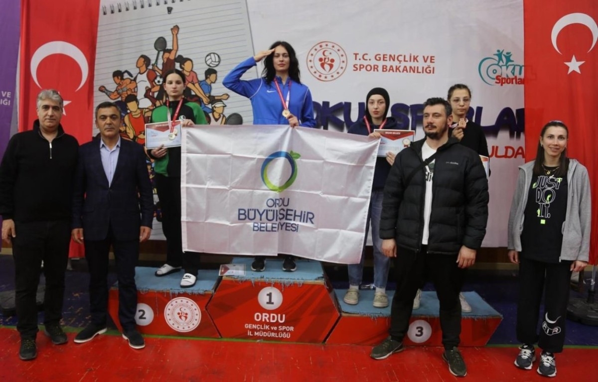 Ordu'da Düzenlenen Kick Boks Şampiyonası Tamamlandı