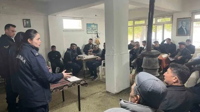 Sinanpaşa Bulca’da Silah Ruhsatı Sahiplerine Jandarmadan Bilgilendirme