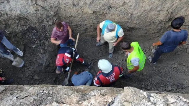 Arsuz’da Altyapı Çalışmasında Göçükten Bir İşçi Yaralı
