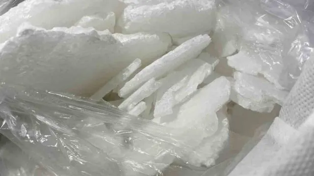 Serik’te Motosiklet Sepetinden 900 Gram Metamfetamin Çıktı