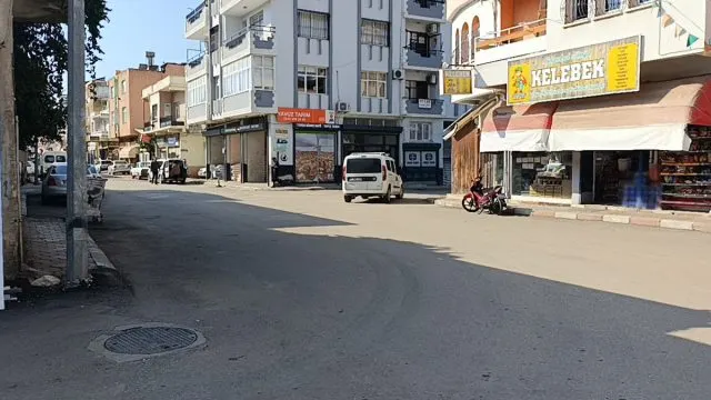 Kozan’da Elektrikli Bisiklete Çarpan Otomobil Olay Yerinden Kaçtı