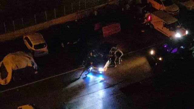 İlkadım’da Asker Eğlencesi Mahalleliyi Gece Boyu Sokağa Çıkardı İlkadım’da Asker Eğlencesi Mahalleliyi Gece Boyu Sokağa Çıkardı