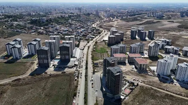 Adana’da Yerleşim Kuzeye Kaydı, Toki Konutlarında Kiralar 10 Bin Liraya İndi