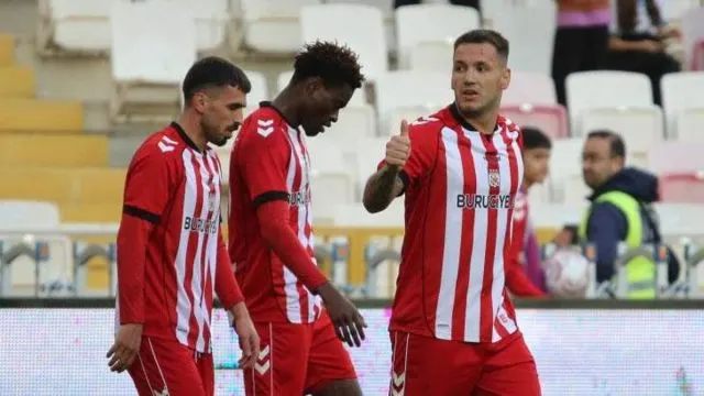 Sivasspor Pendikspor Karşısında Dört Golle Kazandı