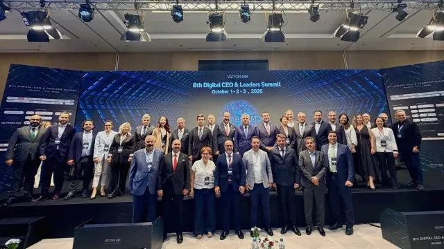 İzmir'de Dijital Ceo Ve Liderler Zirvesi'nde 8. Buluşma
