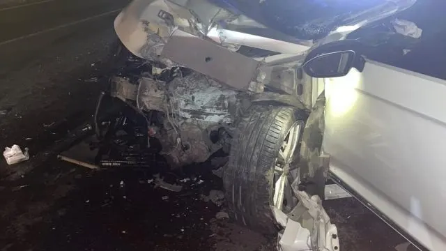 Baykan'da İki Otomobil Çarpıştı: 20 Yaşındaki Genç Ağır Yaralı Baykan'da İki Otomobil Çarpıştı: 20 Yaşındaki Genç Ağır Yaralı