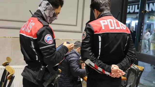 Elazığ'da Emniyet Ekiplerinden Köfteciler Sokağı'nda Denetim
