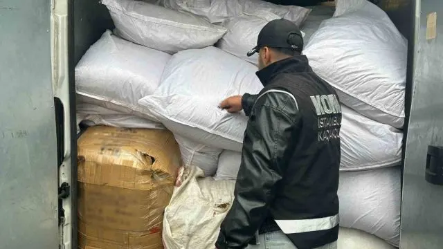 İstanbul’da Dört İlçede Kaçak Ürün Operasyonu: 6 Milyon 500 Bin Liralık Ele Geçirme