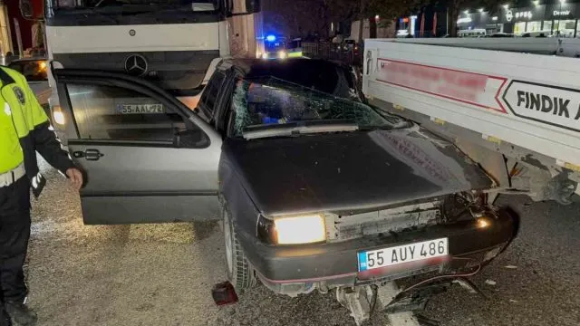 Tekkeköy’de Dört Aracın Karıştığı Kazada Anne Ve Oğlu Yaralandı