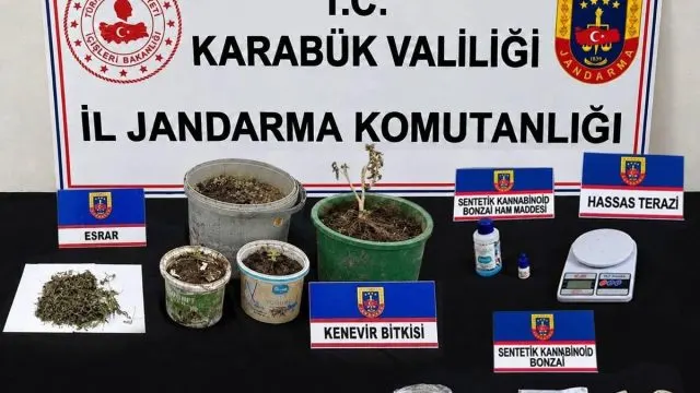 Karabük Merkez Ve Yenice'de Uyuşturucu Operasyonu: 2 Gözaltı Karabük Merkez Ve Yenice'de Uyuşturucu Operasyonu: 2 Gözaltı