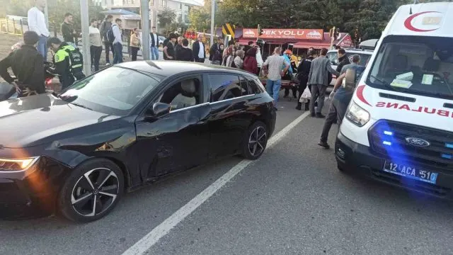 Bingöl'de İki Ayrı Kazada Üç Kişi Yaralandı Bingöl'de İki Ayrı Kazada Üç Kişi Yaralandı
