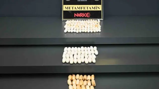 Kırşehir'de Vücutlarında 137 Kapsül Uyuşturucu Taşıyan 3 Şüpheli Tutuklandı Kırşehir'de Vücutlarında 137 Kapsül Uyuşturucu Taşıyan 3 Şüpheli Tutuklandı