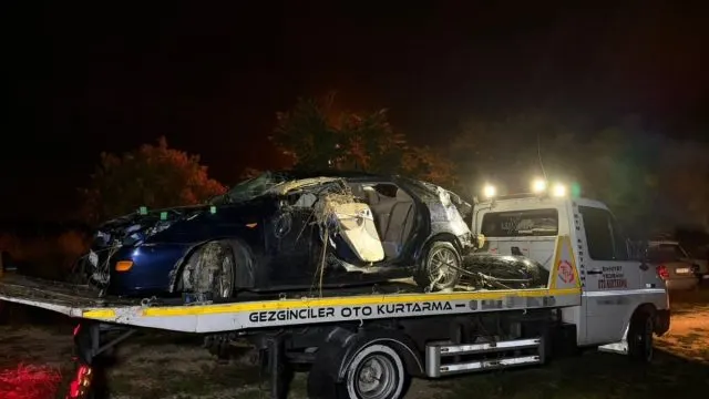 Safranbolu’da Takla Atan Otomobilde 3 Kişi Yaralandı
