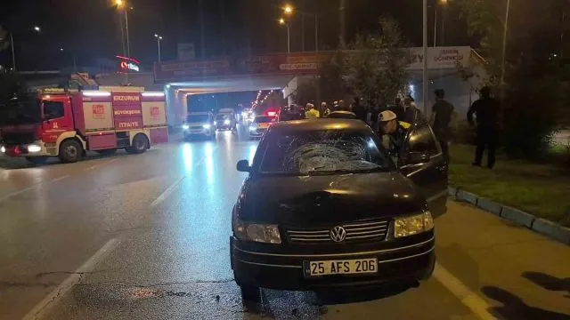 Erzurum Aziziye'de Yolun Karşısına Geçen Genç Kıza Otomobil Çarptı