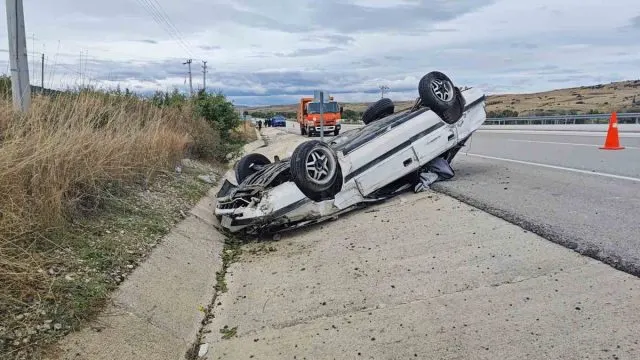 Yalvaç'ta 150 Metre Sürüklendi, Otomobil Takla Attı Yalvaç'ta 150 Metre Sürüklendi, Otomobil Takla Attı