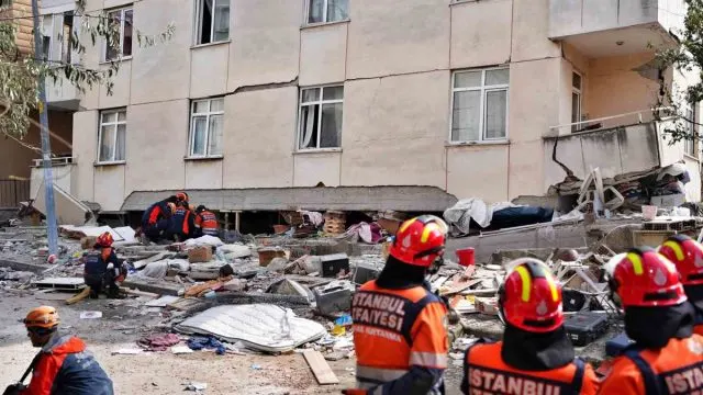 Maltepe’de Çöken Binada Hayatını Kaybedenlerin Kimlikleri Belirlendi Maltepe’de Çöken Binada Hayatını Kaybedenlerin Kimlikleri Belirlendi