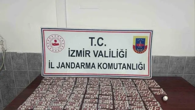 Kınık'ta Durdurulan Araçtan Bin 456 Uyuşturucu Hap Çıktı