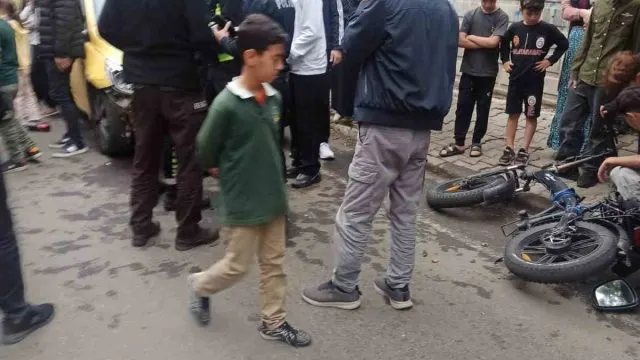 Bingöl'de Ticari Taksi Ve Bisiklet Kazası: 2 Yaralı