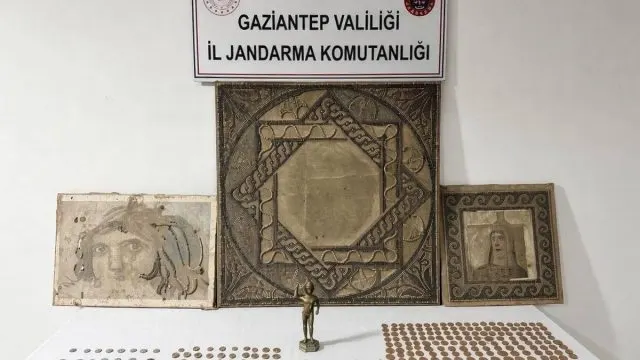 Gaziantep'te Sahte Eserlerle Dolandırıcılık Girişimine Jandarma Müdahalesi