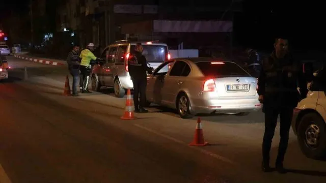 Kovancılar'da Emniyet Ve Narkotik Ekiplerinden Uyuşturucu Denetimi