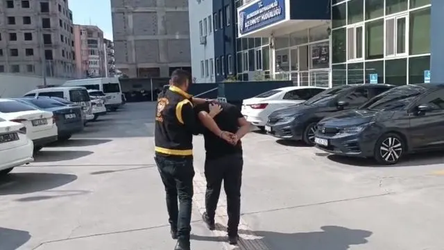 İskenderun'da Hürriyetten Yoksun Kılma Suçundan Aranan M.g. Tutuklandı