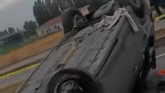 Muş Korkut Kavşağında Takla Atan Otomobilde 1 Can Kaybı Muş Korkut Kavşağında Takla Atan Otomobilde 1 Can Kaybı