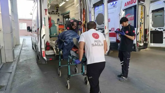 Adıyaman'da Şehir İ̇çi Otobüste Düşen Yolcu Hastaneye Kaldırıldı