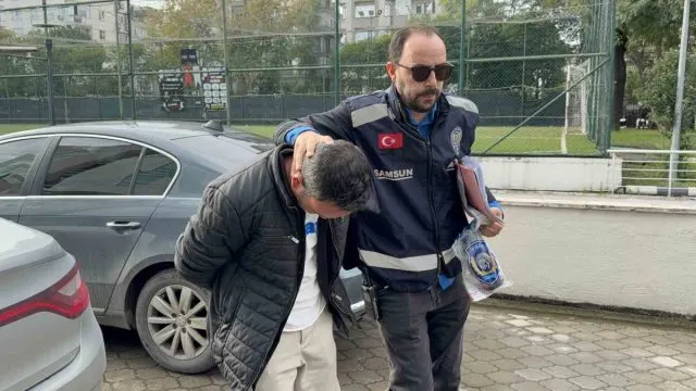 Atakum’da Ev Baskınıyla Gasp Yapan Şüpheli Adliyede Atakum’da Ev Baskınıyla Gasp Yapan Şüpheli Adliyede