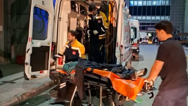 Tişört Tartışması Bıçaklı Kavgaya Dönüştü: 1 Kişi Yaralandı