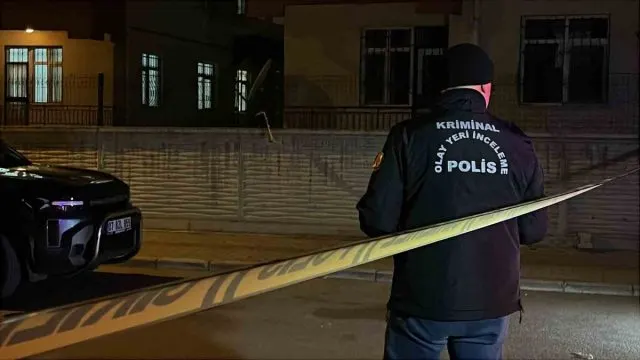 Konya'da Eşini Tabancayla Vuran Koca Gözaltında Konya'da Eşini Tabancayla Vuran Koca Gözaltında