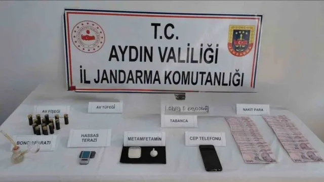 Kuşadası’nda Uyuşturucu Operasyonunda Bir Şüpheli Gözaltında Kuşadası’nda Uyuşturucu Operasyonunda Bir Şüpheli Gözaltında