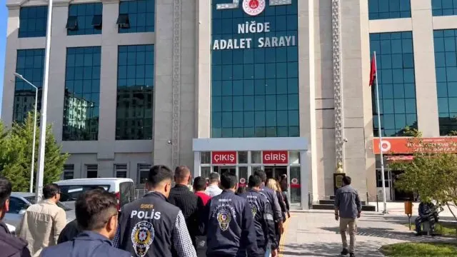 Niğde Merkezli Yasa Dışı Bahis Soruşturmasında 5 Tutuklama Niğde Merkezli Yasa Dışı Bahis Soruşturmasında 5 Tutuklama
