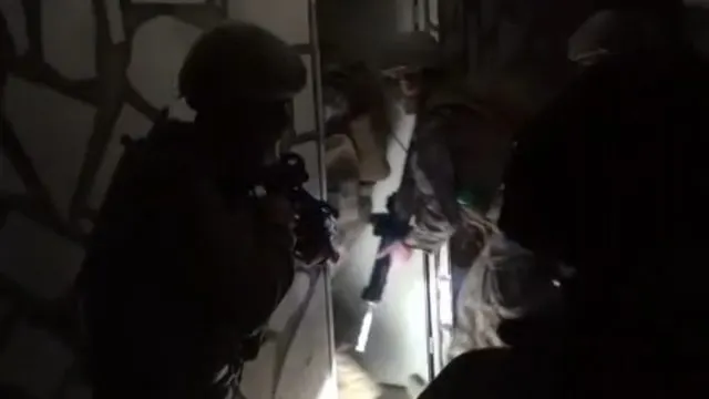 Aydın'da Üç İlçedeki Operasyonda İki Şüpheli Tutuklandı Aydın'da Üç İlçedeki Operasyonda İki Şüpheli Tutuklandı