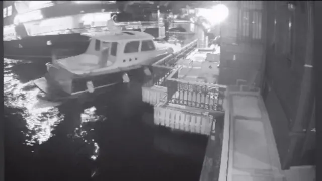 Yolcu Vapuru Kandilli’deki Kazasker Necmettin Efendi Yalısı’na Çarptı Yolcu Vapuru Kandilli’deki Kazasker Necmettin Efendi Yalısı’na Çarptı