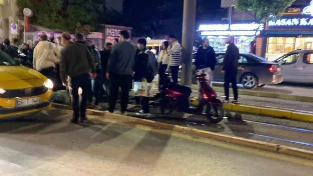 Eskişehir'de Karşıya Geçen Yayaya Motosiklet Çarptı Eskişehir'de Karşıya Geçen Yayaya Motosiklet Çarptı