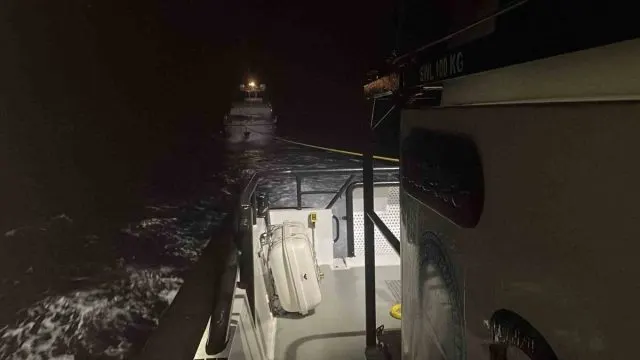 Ayvacık Açıklarında Arızalanan Teknede Bulunan 3 Kişi Kurtarıldı