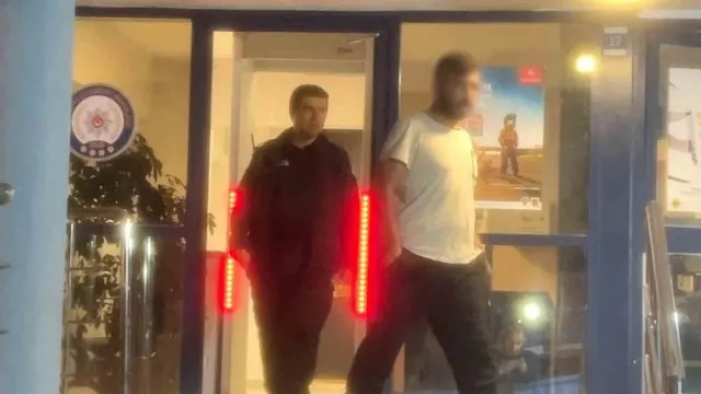 Mudanya’da Tehlikeli Sürüş İddiasına 25 Bin Lira Ceza Mudanya’da Tehlikeli Sürüş İddiasına 25 Bin Lira Ceza