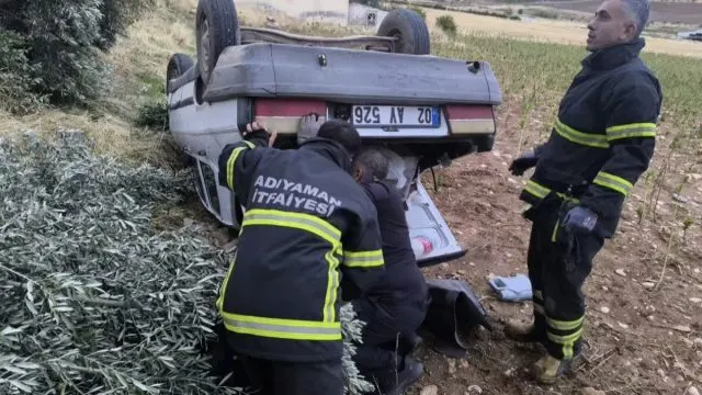 Adıyaman'da Takla Atan Otomobildeki Sürücüyü İtfaiye Kurtardı