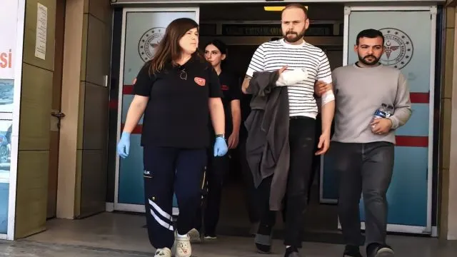 İnegöl'de Daire Testeresine Elini Kaptıran İşçi Yaralandı İnegöl'de Daire Testeresine Elini Kaptıran İşçi Yaralandı