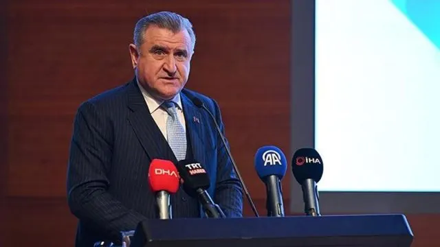 Bakan Bak’tan Konya’daki Dostluk Maçına Davet Bakan Bak’tan Konya’daki Dostluk Maçına Davet