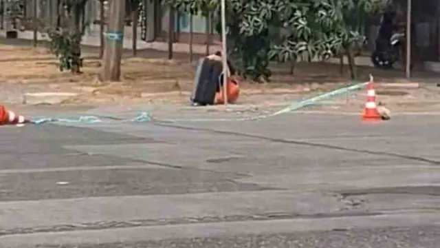 Küsget’te Bomba Paniği: Çantadan Kıyafet Ve Eşyalar Çıktı Küsget’te Bomba Paniği: Çantadan Kıyafet Ve Eşyalar Çıktı