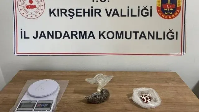 Kırşehir Kaman'da Uyuşturucu Operasyonunda İ̇ki Şüpheli Yakalandı