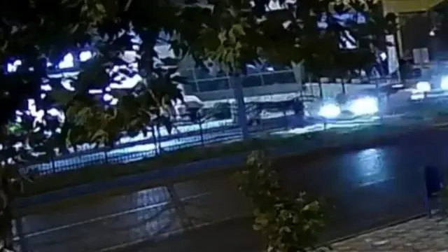 Batman’da Yaya Geçidindeki Kazanın Güvenlik Kamerası Görüntüleri Ortaya Çıktı Batman’da Yaya Geçidindeki Kazanın Güvenlik Kamerası Görüntüleri Ortaya Çıktı